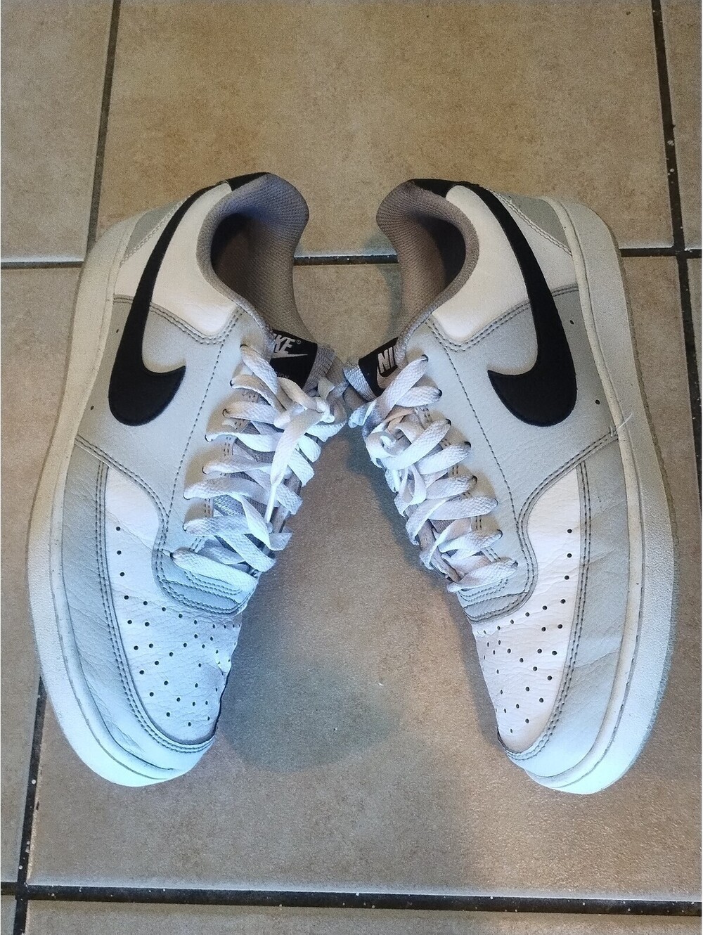 Nike Men's Court Vision Low Lace Up Sneaker Gray Fog/Black‎ White size 9